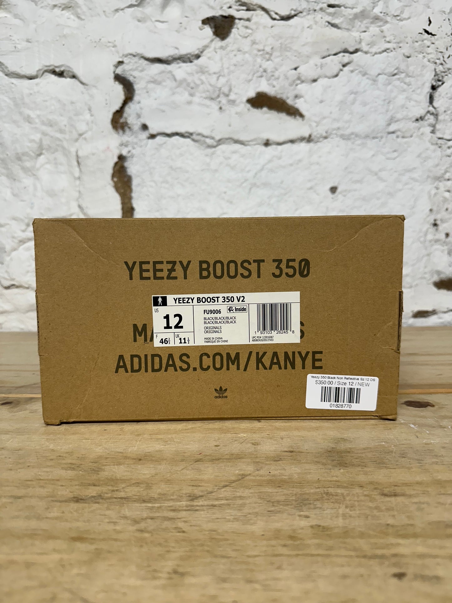 Yeezy 350 V2 Black Non Reflective Sz 12 DS