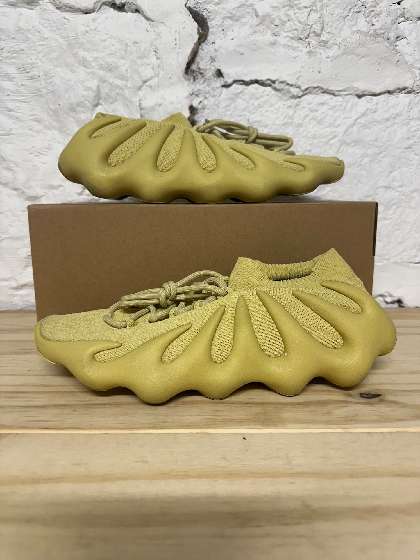 Yeezy 450 Sulfur Sz 11