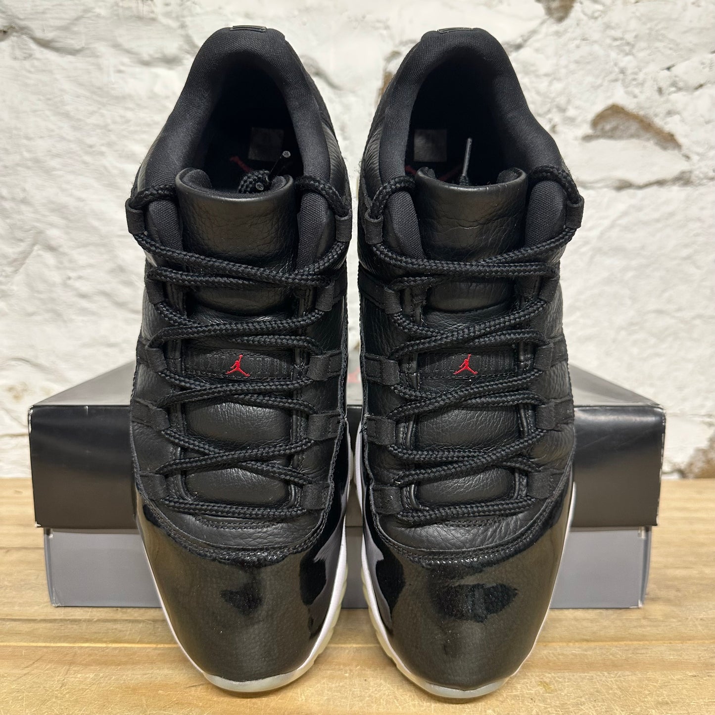 Air Jordan 11 Low 72-10 Sz 12