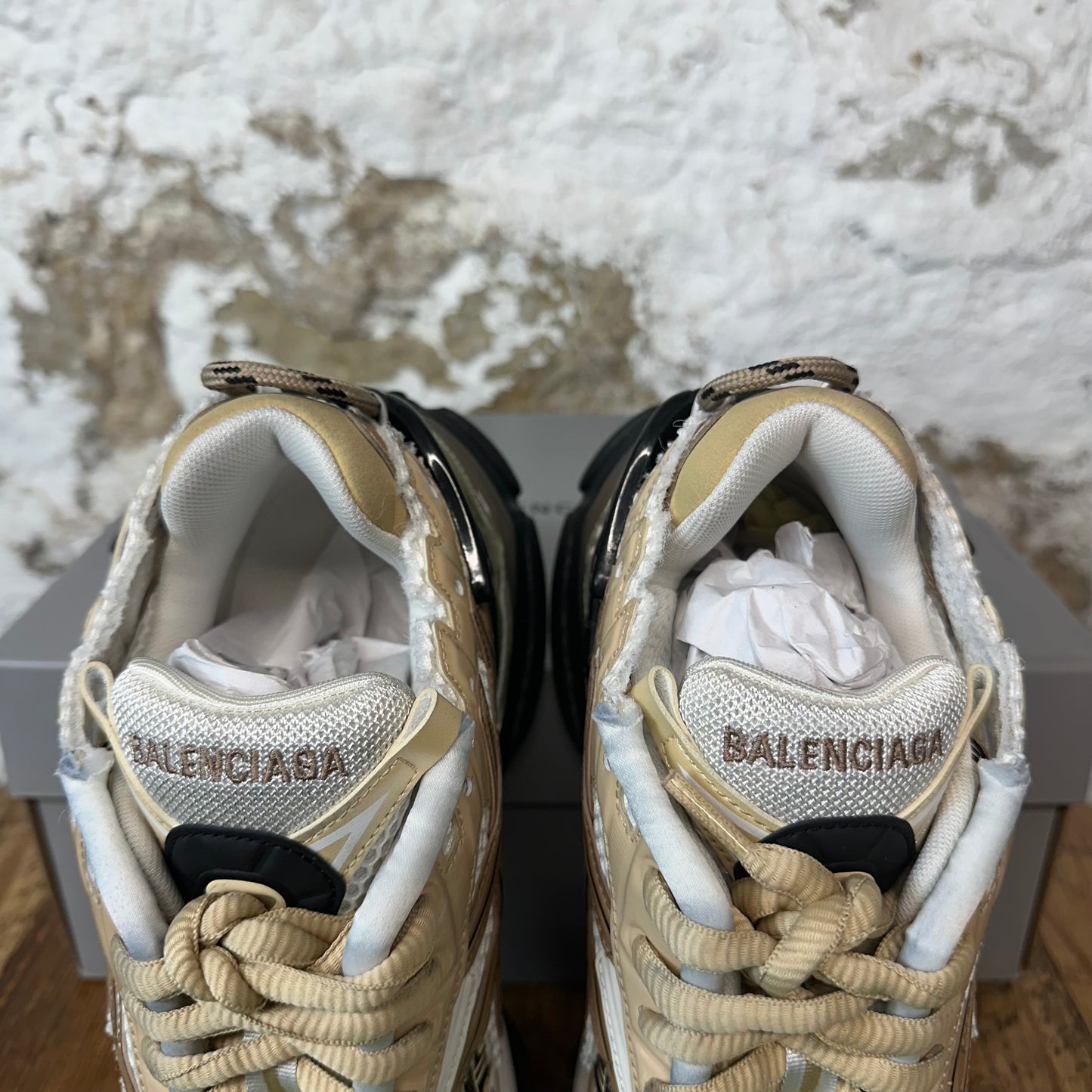 Balenciaga Runner Beige Black White Sneaker