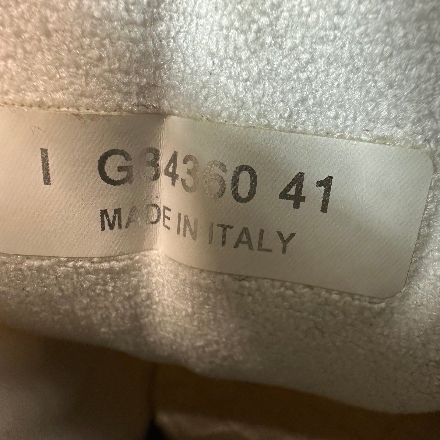 Chanel Cream CC Beige White Sneaker Sz 8 (41)