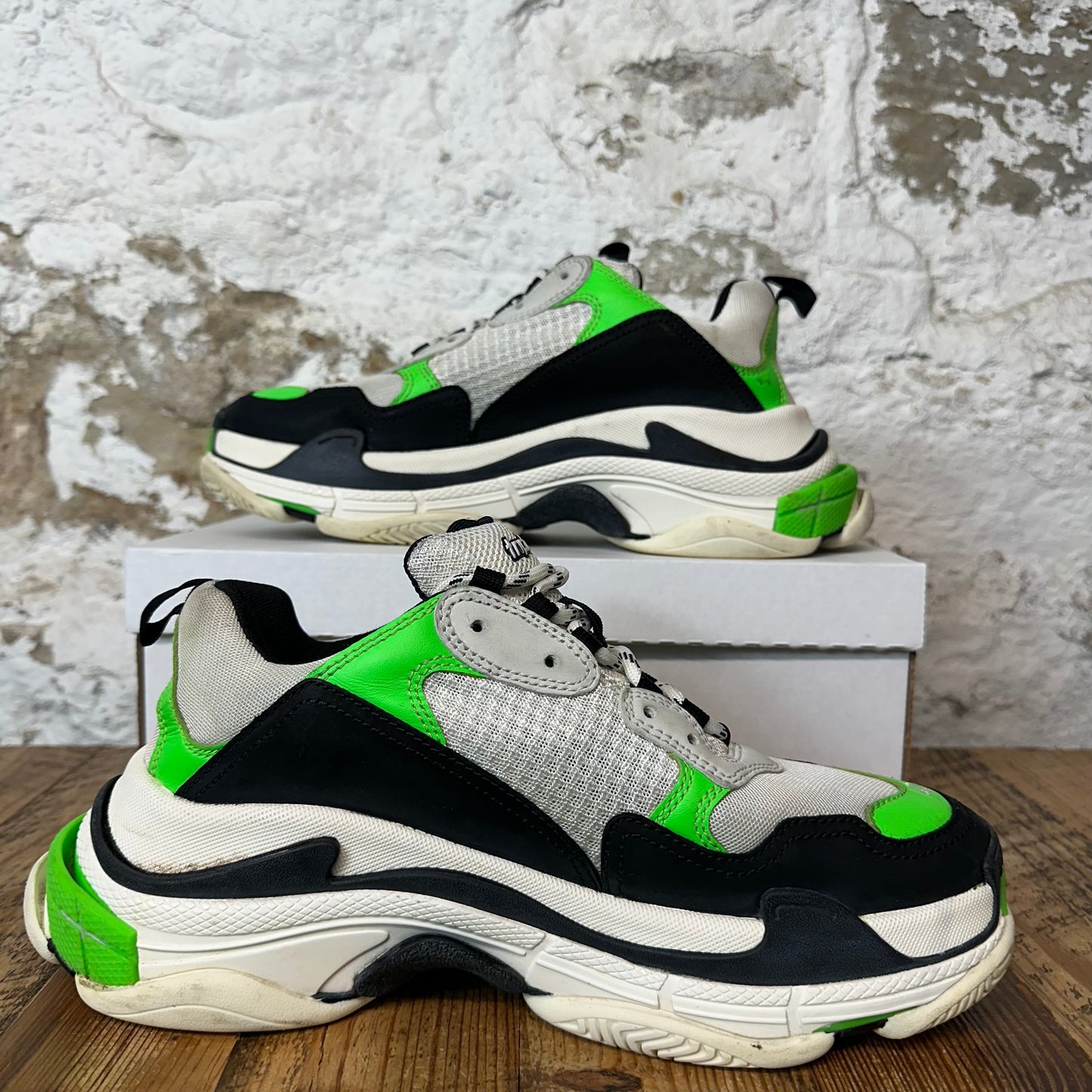 Balenciaga Triple S Green White Black Sneaker Sz 9 (42)