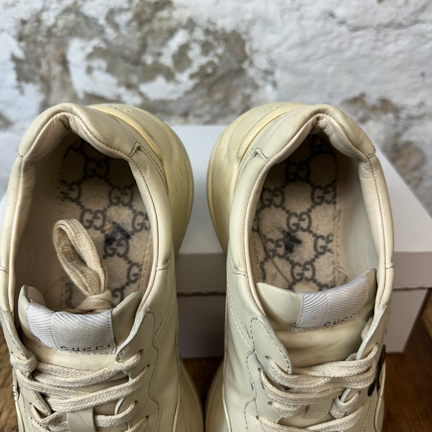 Gucci Rython Mickey Mouse Cream Sneaker Sz 6 No Box