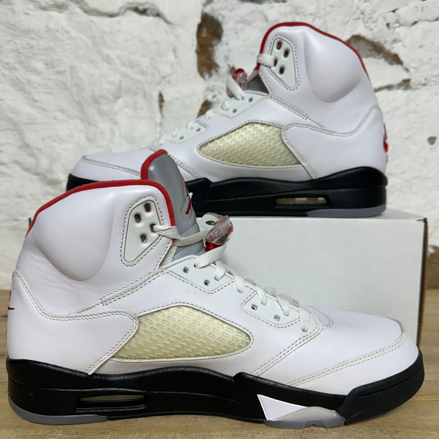 Air Jordan 5 Fire Red Silver Tongue (2020) Sz 10.5