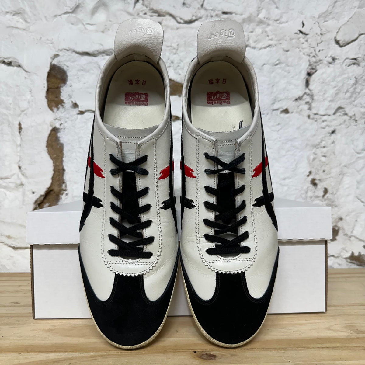 Ontisuka Tiger Mexico 66 Deluxe Katana White Black Sz 11.5