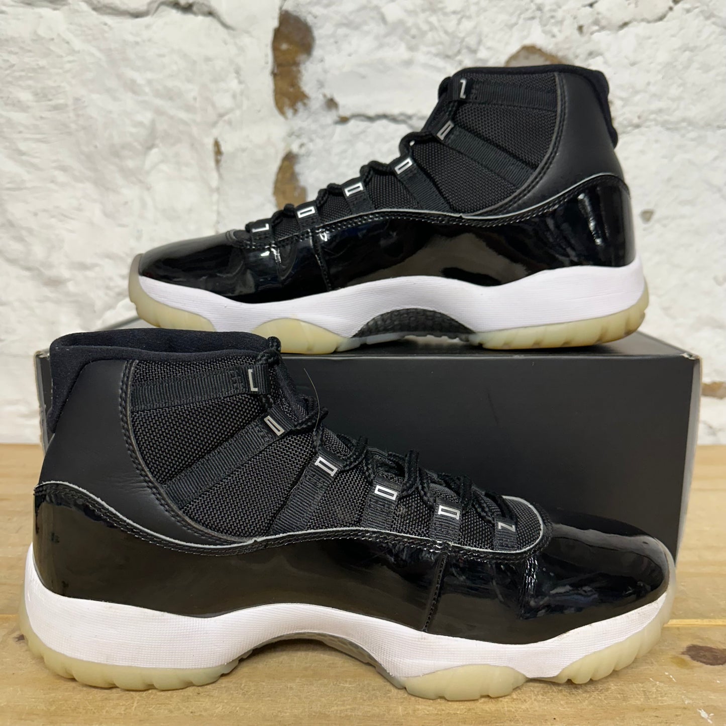 Air Jordan 11 High Jubilee Sz 10.5