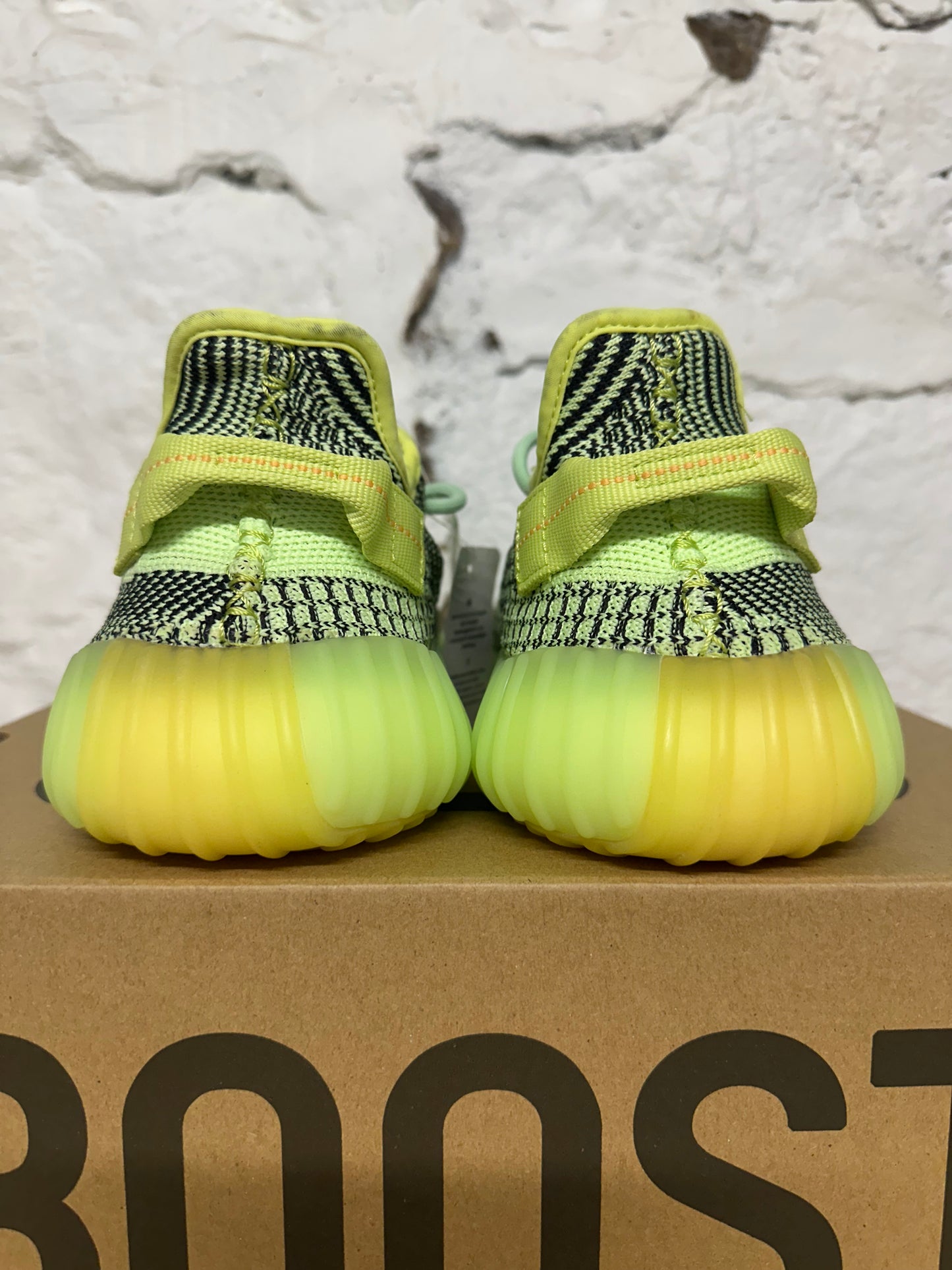 Yeezy 350 V2 Yeezreel (2019) Sz 9.5 DS