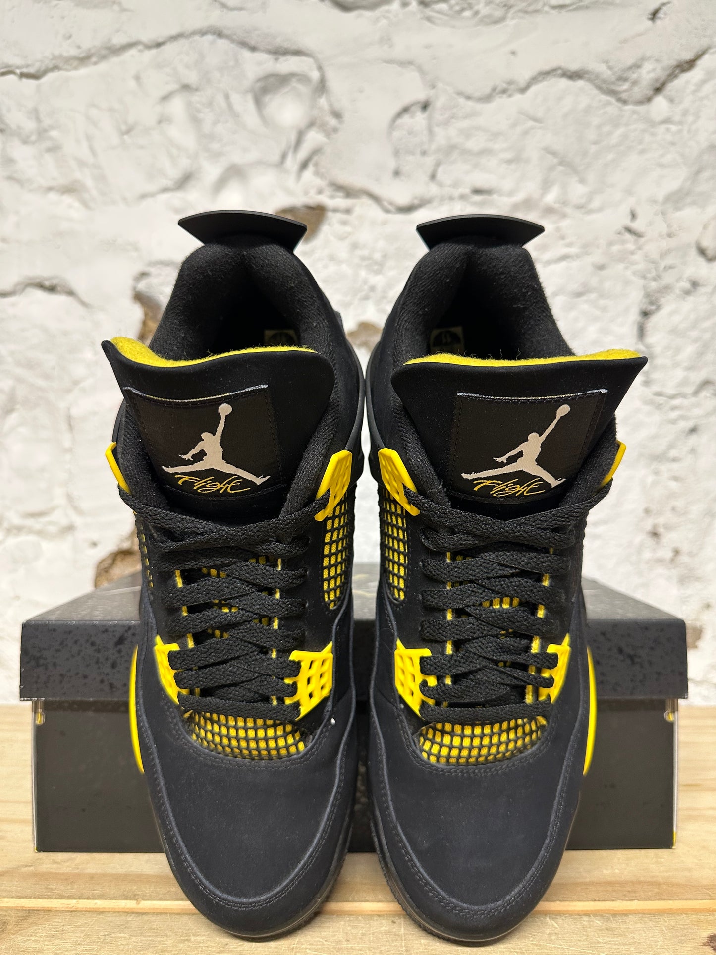 Air Jordan 4 Thunder Sz 11