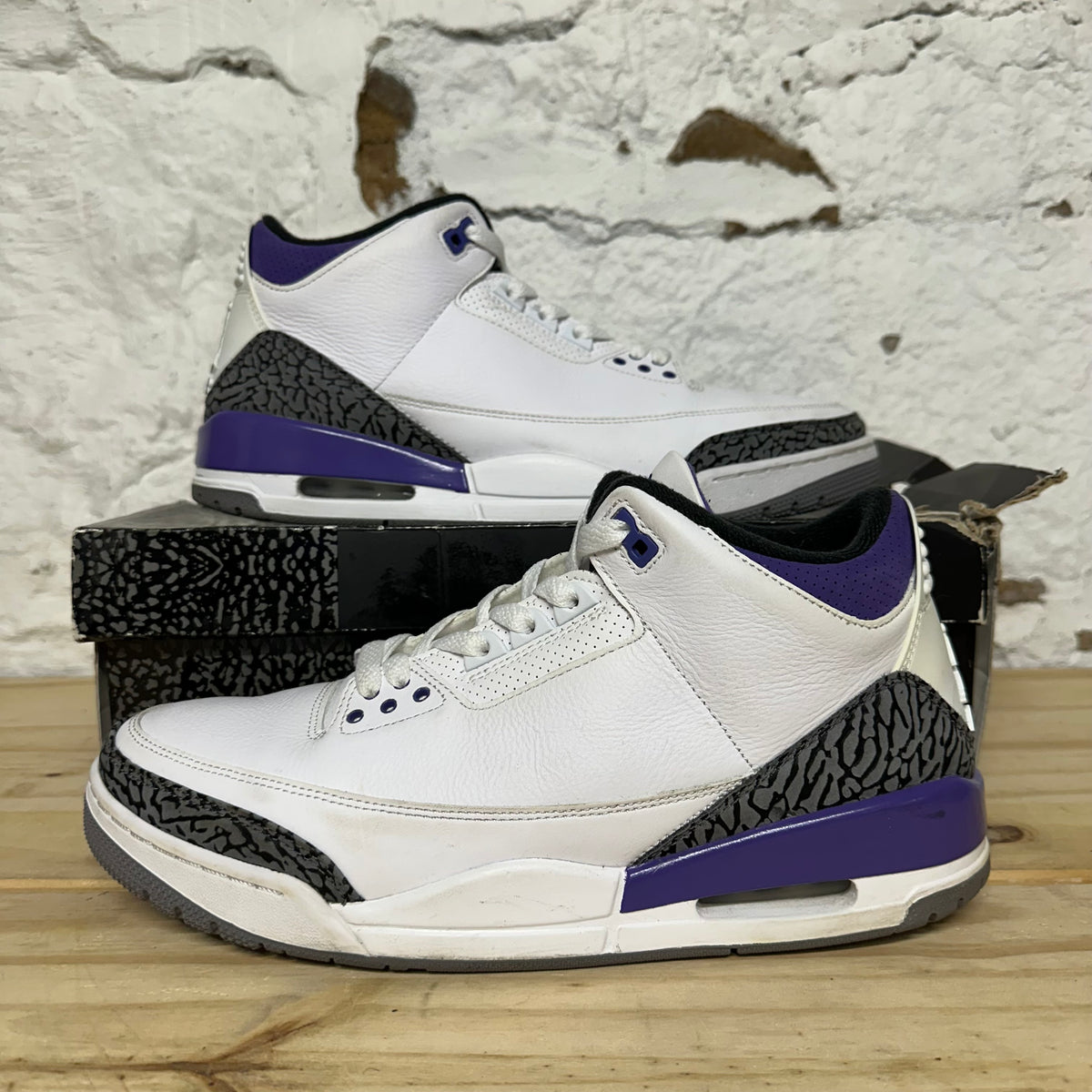 Air Jordan 3 Dark Iris Sz 12