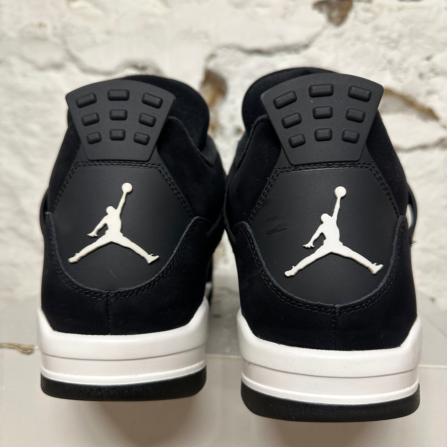 Air Jordan 4 White Thunder Sz 11.5