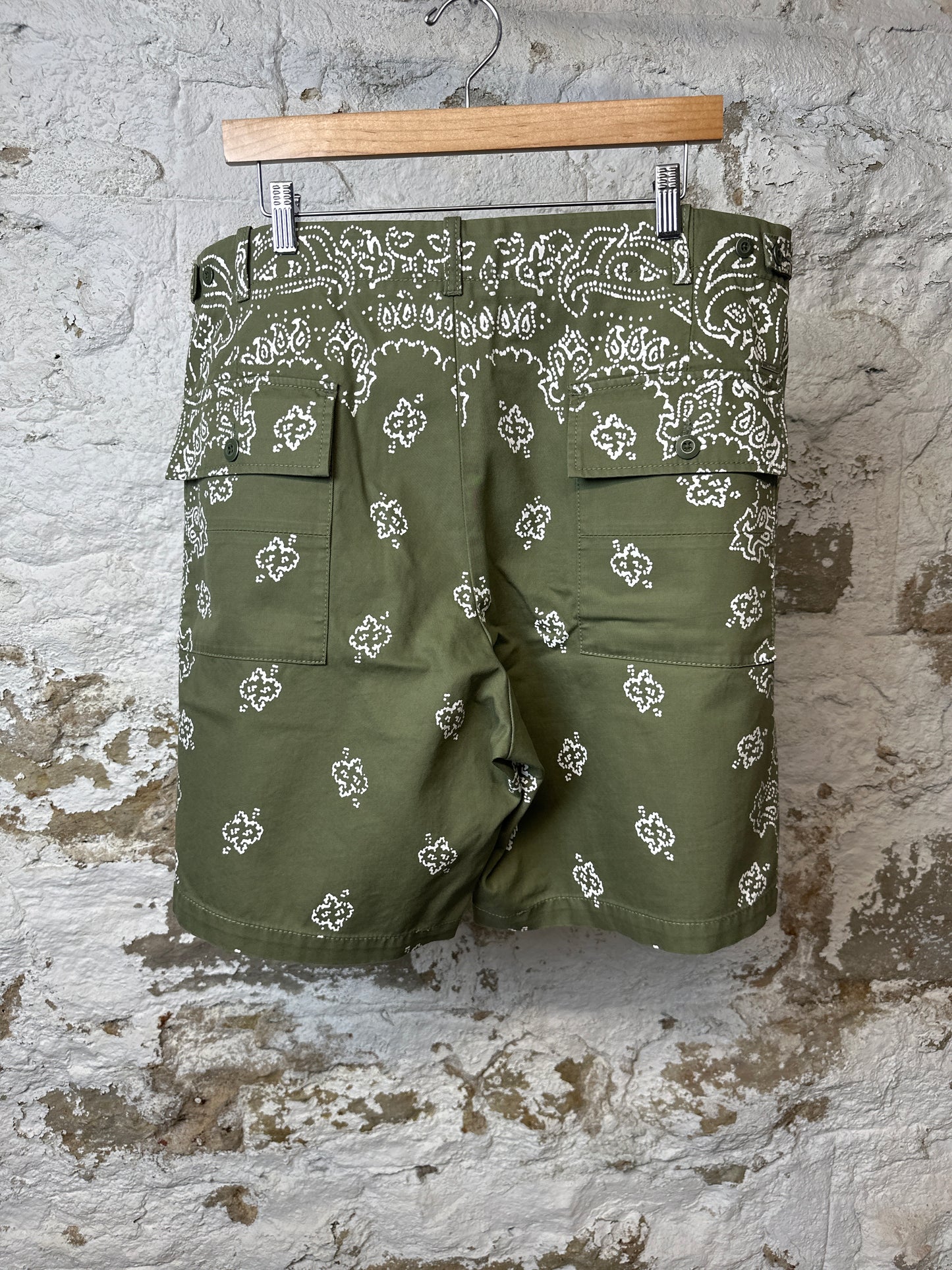 Amiri Green Paisley Cargo Shorts Sz 40 (56) DS