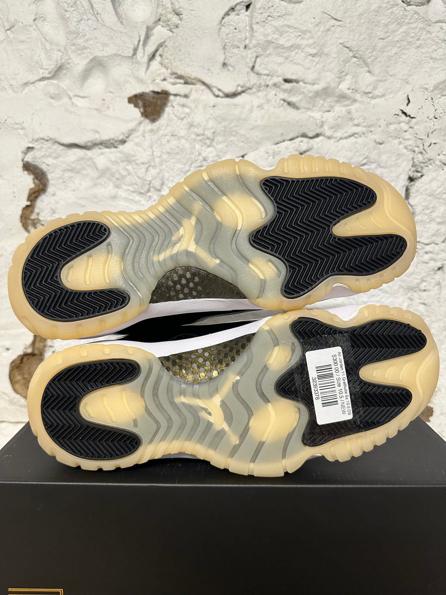 Air Jordan 11 High Gratitude Sz 10.5 DS