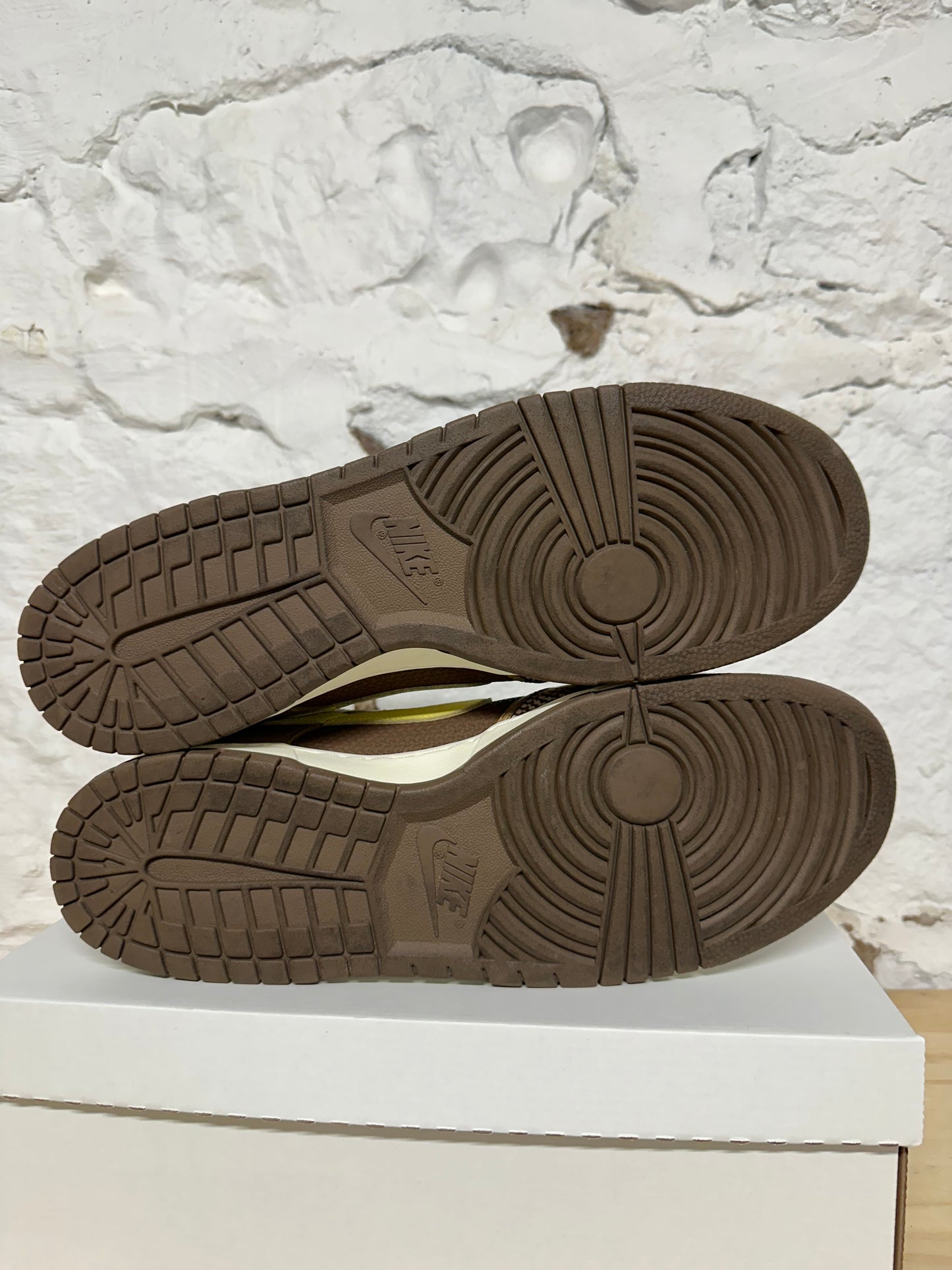 Nike Dunk Low Undefeated Canteen Sz 15