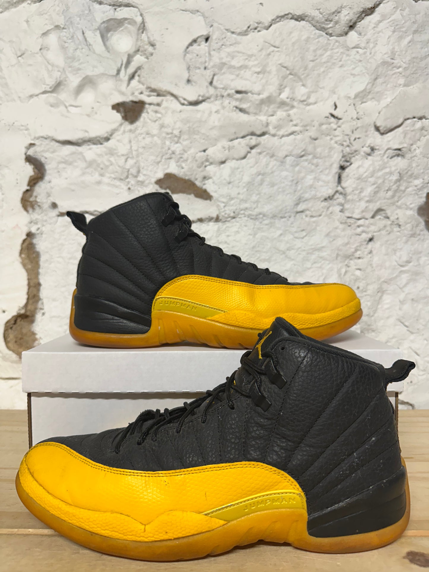 Air Jordan 12 University Gold Sz 11