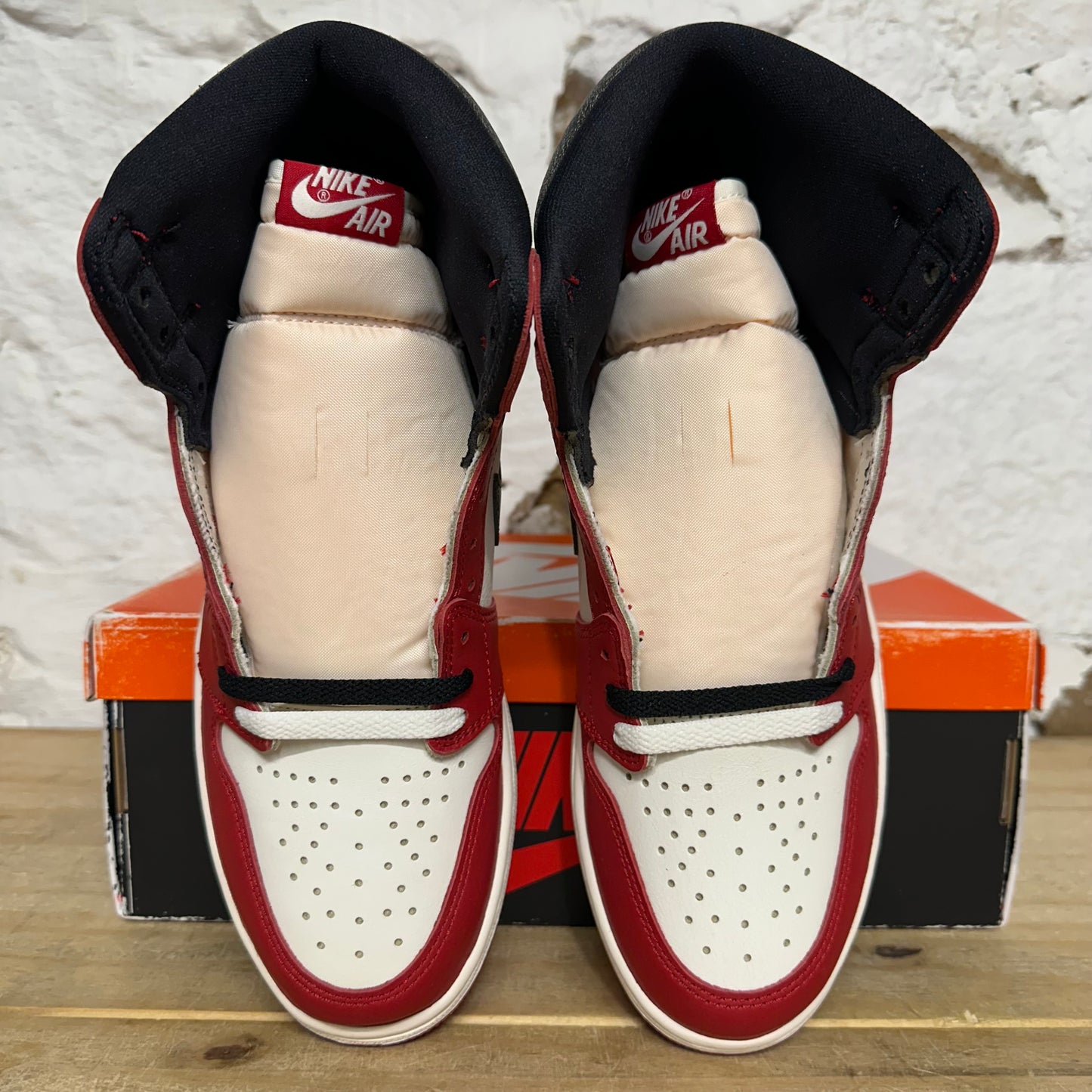 Air Jordan 1 High Chicago Lost and Found Sz 10 DS