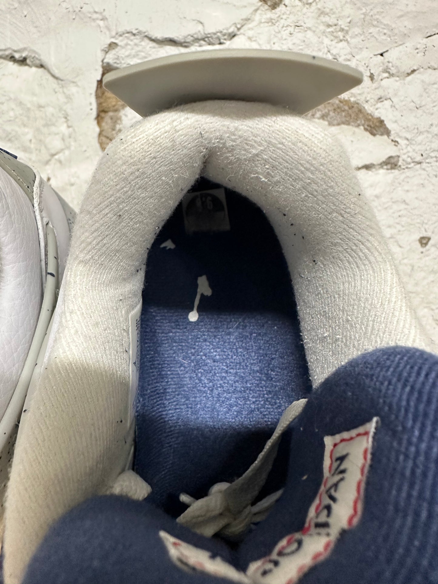 Air Jordan 4 Midnight Navy Sz 9.5