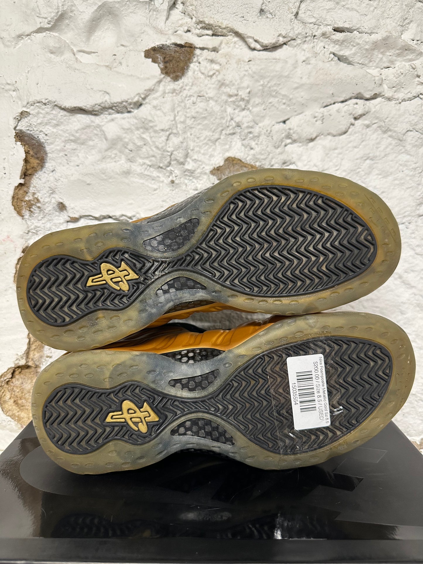 Nike Air Foamposite One Metallic Gold Sz 8.5