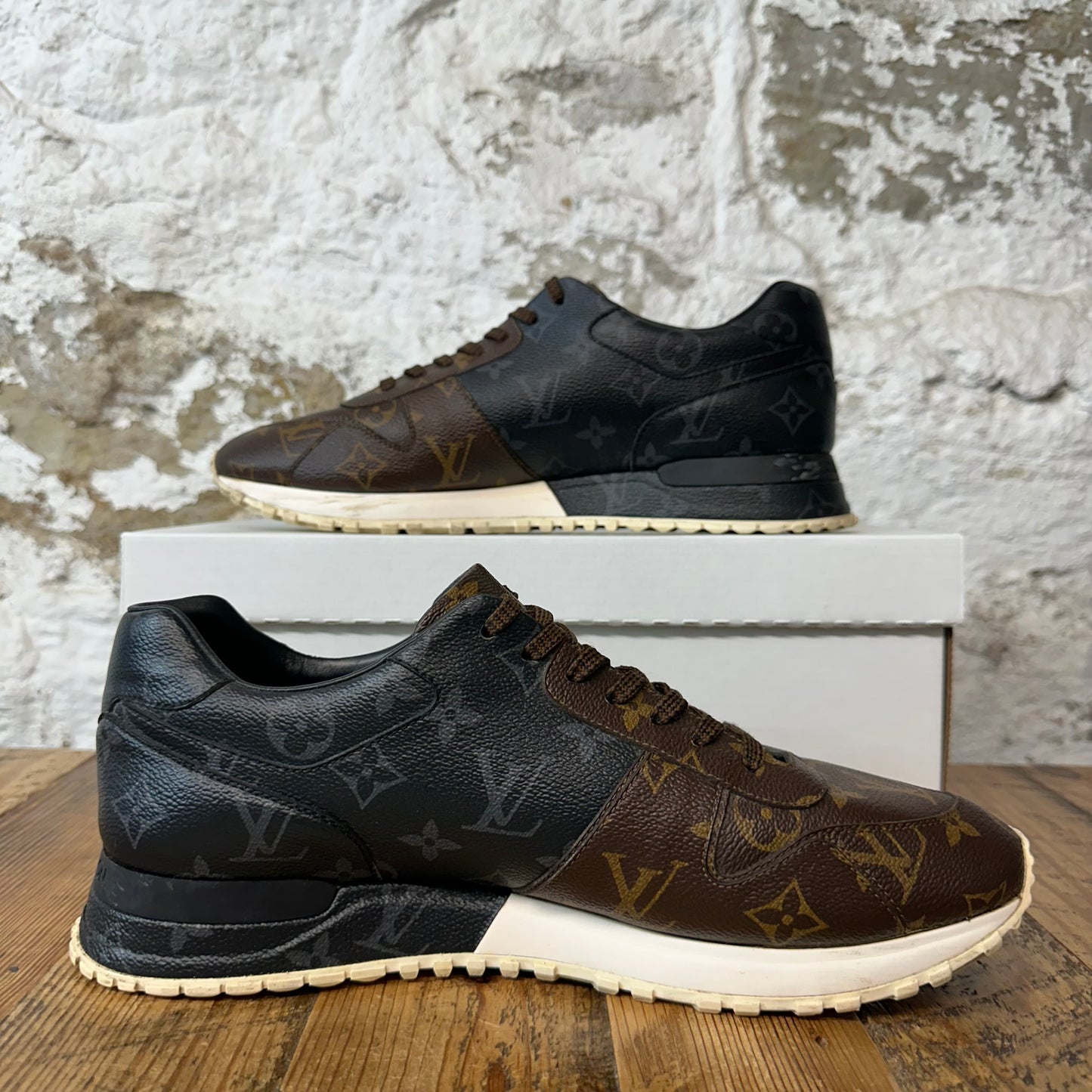 Louis Vuitton Monogram Runaway Sneaker Sz 9 (7.5LV) No Box