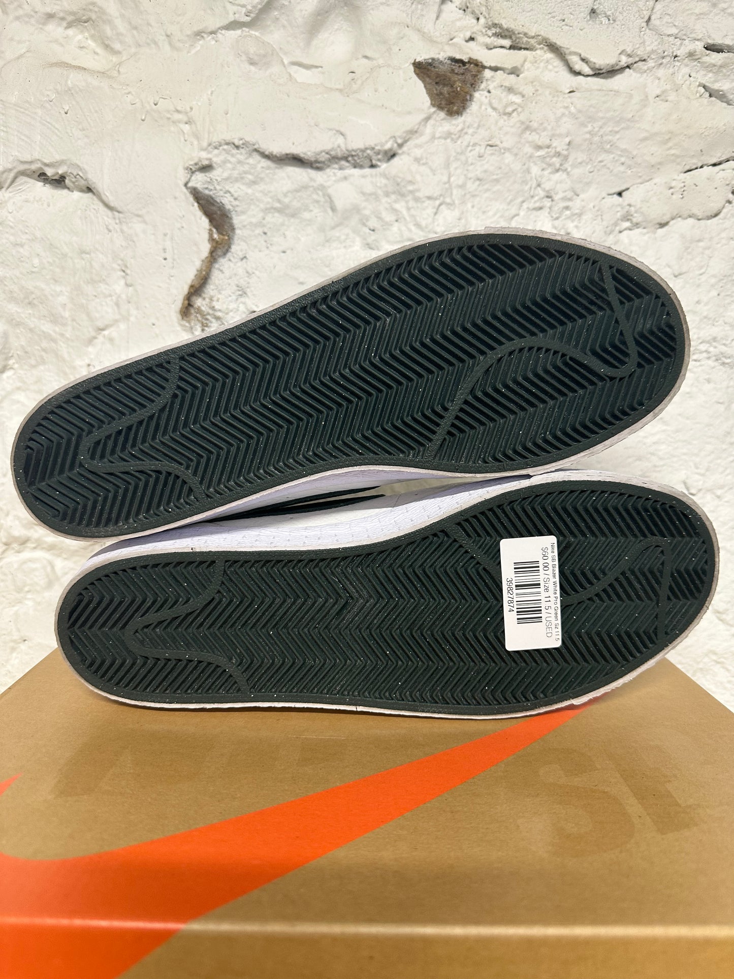 Nike SB Blazer Mid White Pro Green Sz 11.5