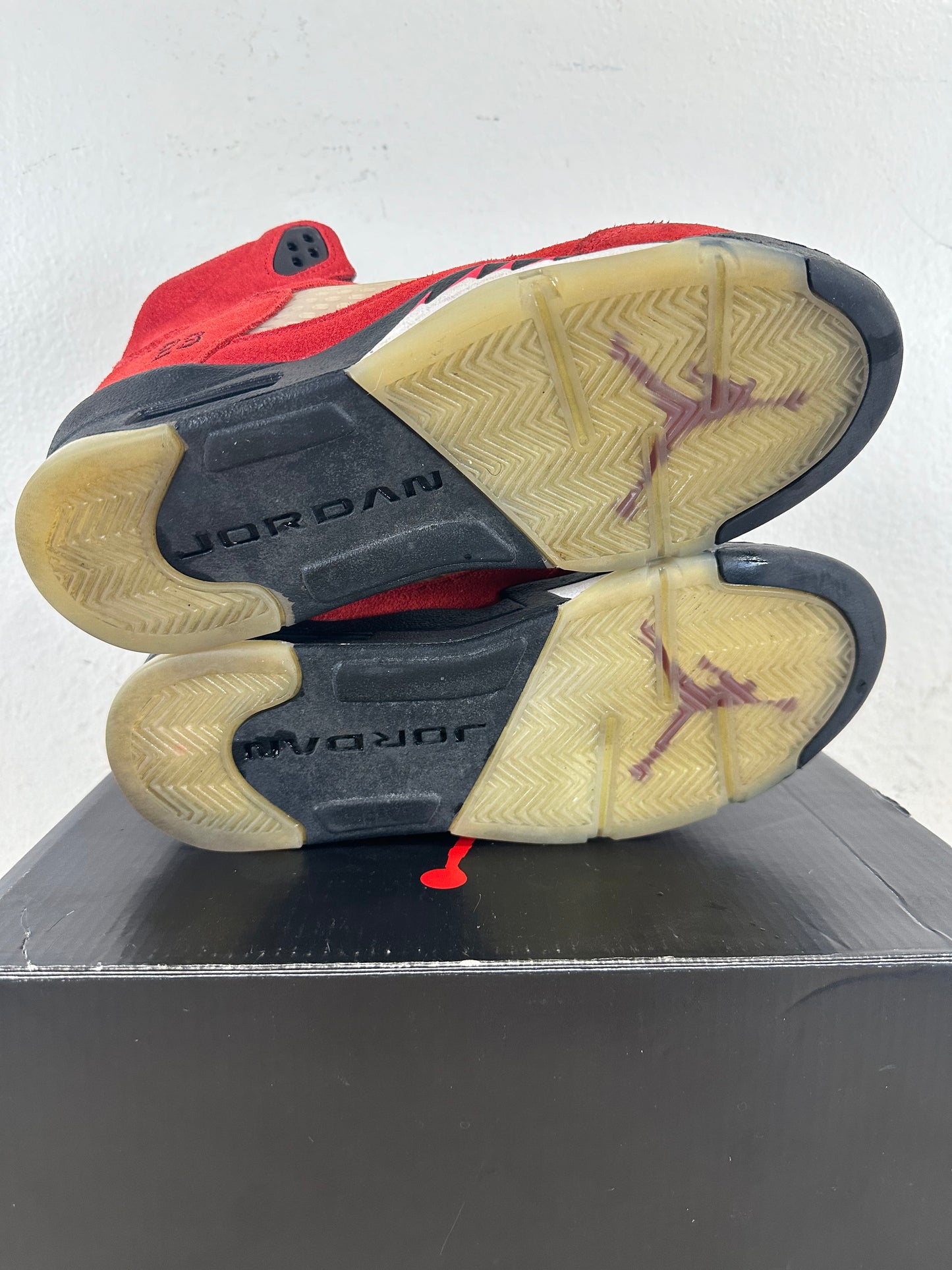 Air Jordan 5 Raging Bull Sz 5Y