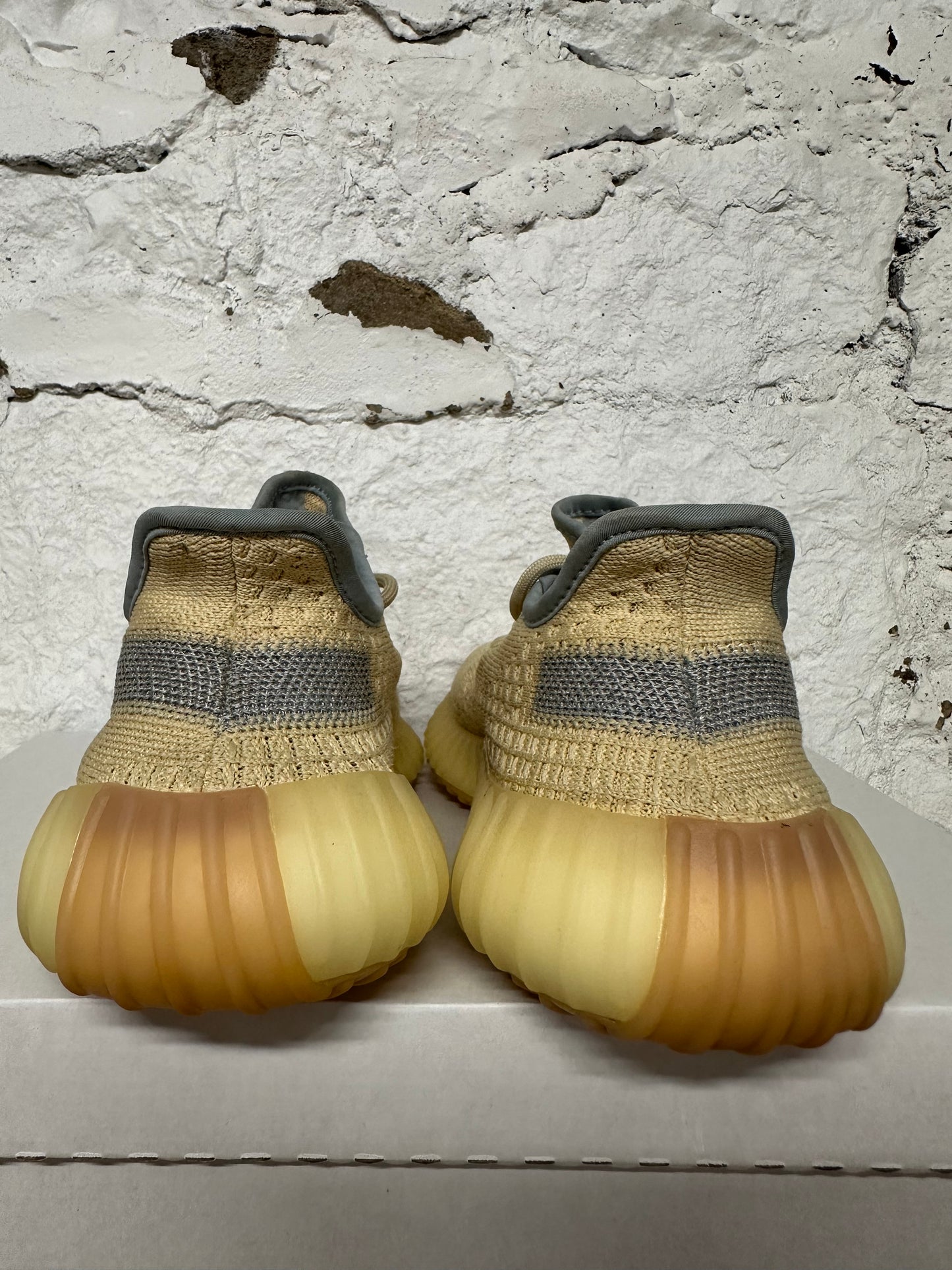 Yeezy 350 V2 Linen Sz 6