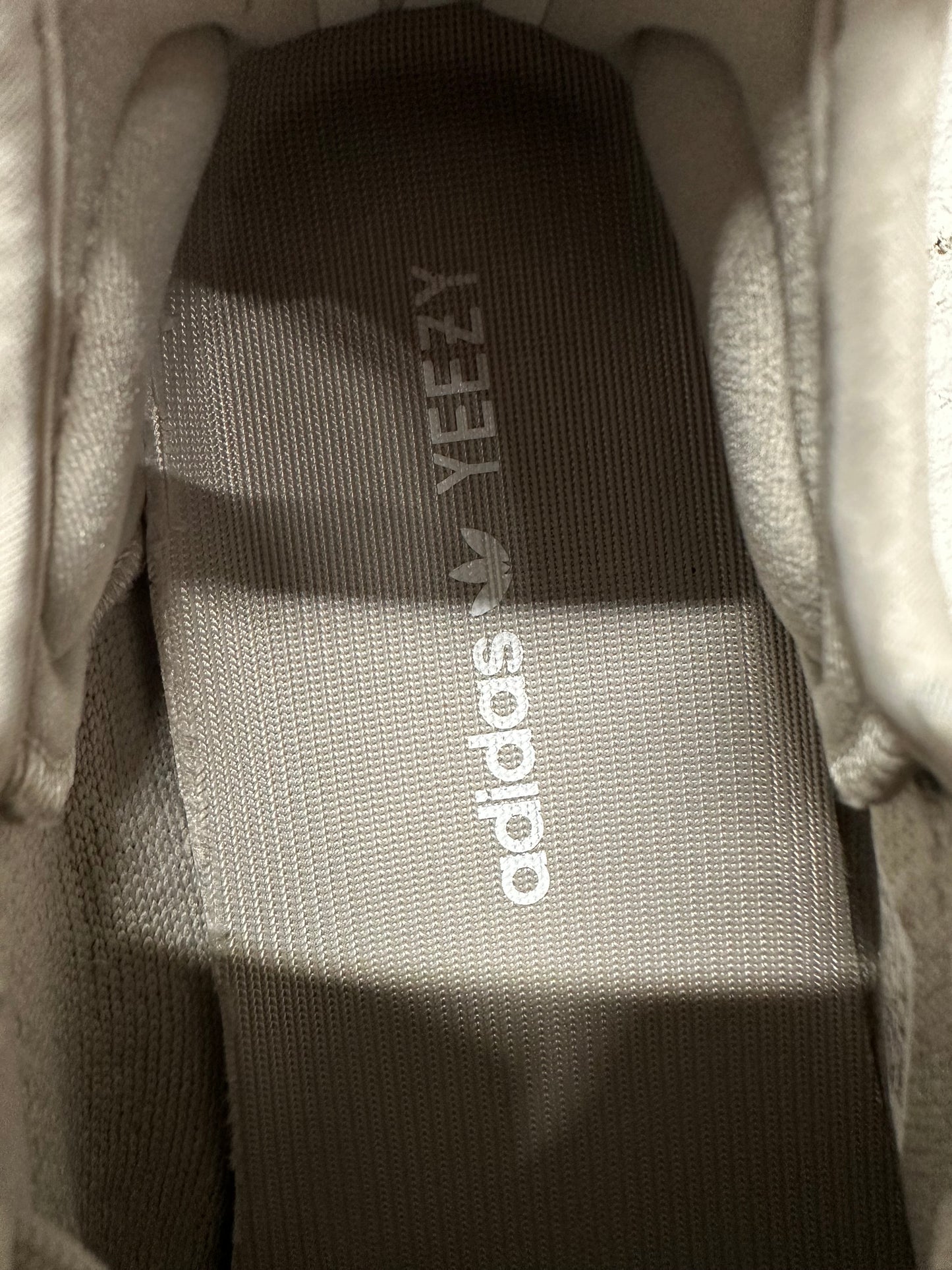 Yeezy 350 V2 Sesame Sz 9