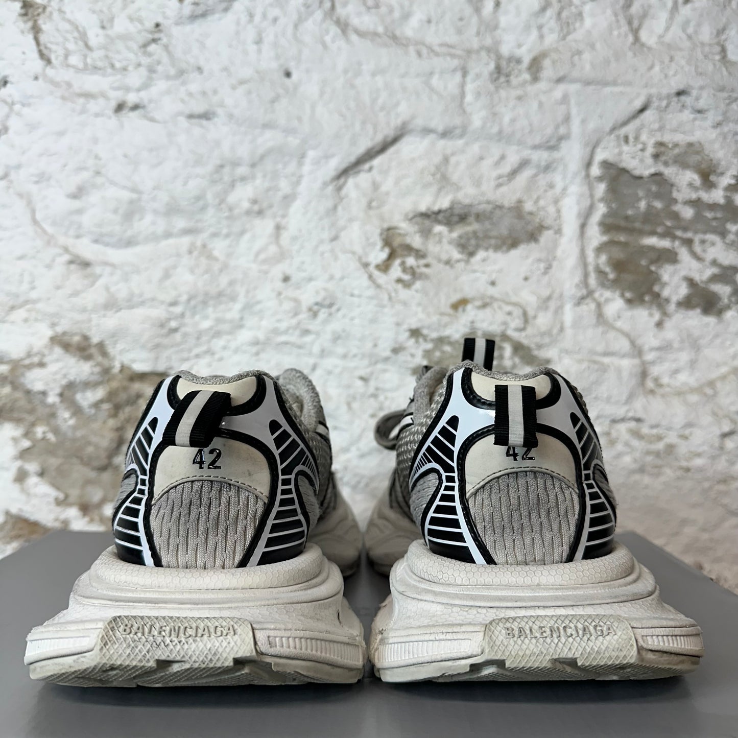 Balenciaga 3XL White Black Sneaker Sz 9 (42)