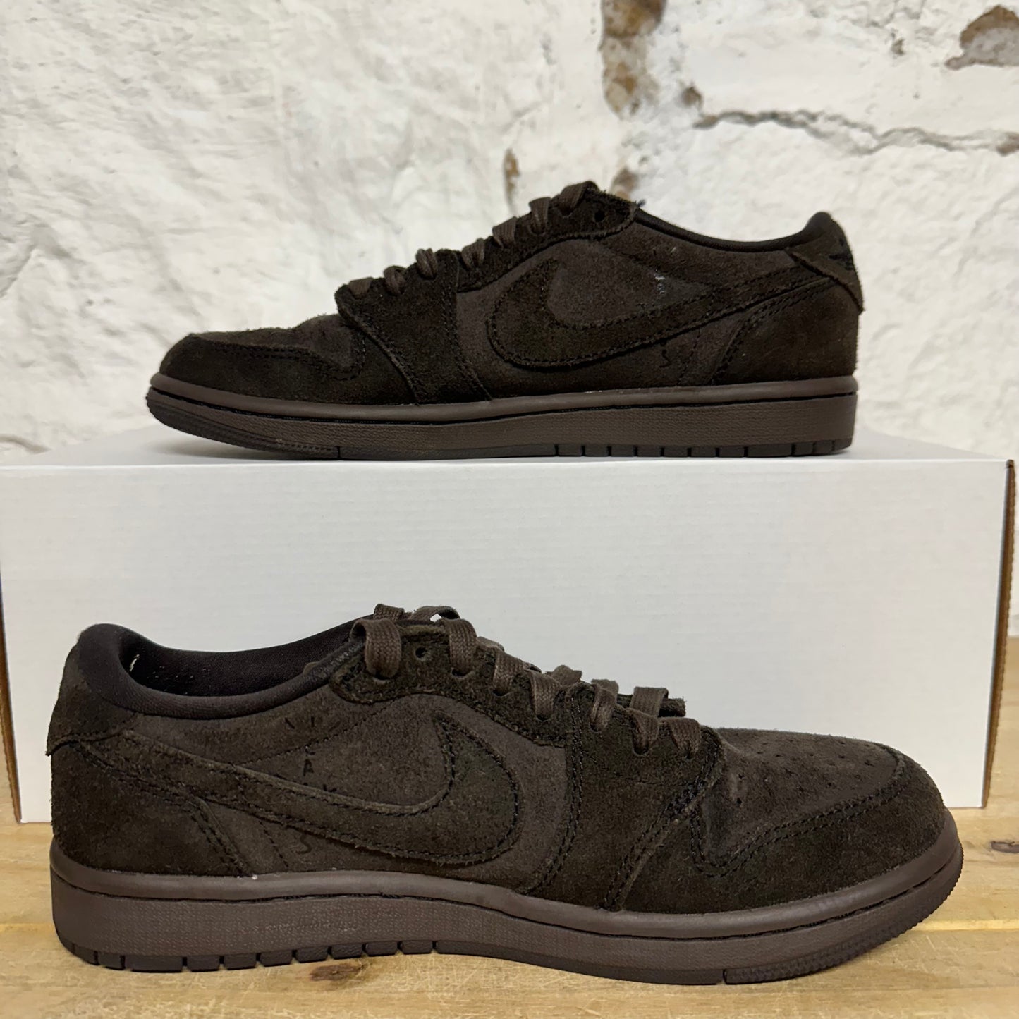 Air Jordan 1 Low Travis Scott Velvet Brown Sz 5.5