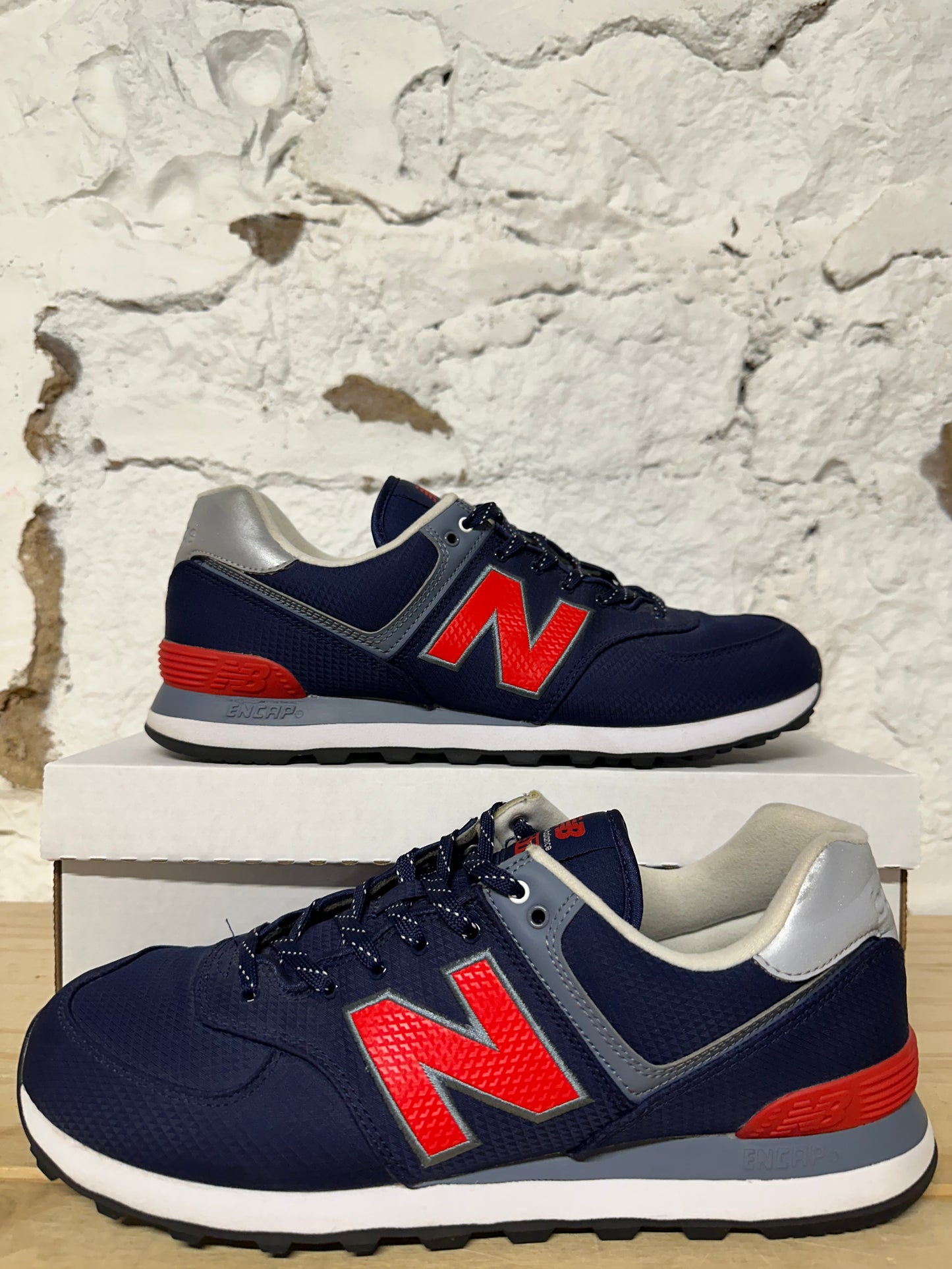 New Balance 574 Navy Red Sz 11.5