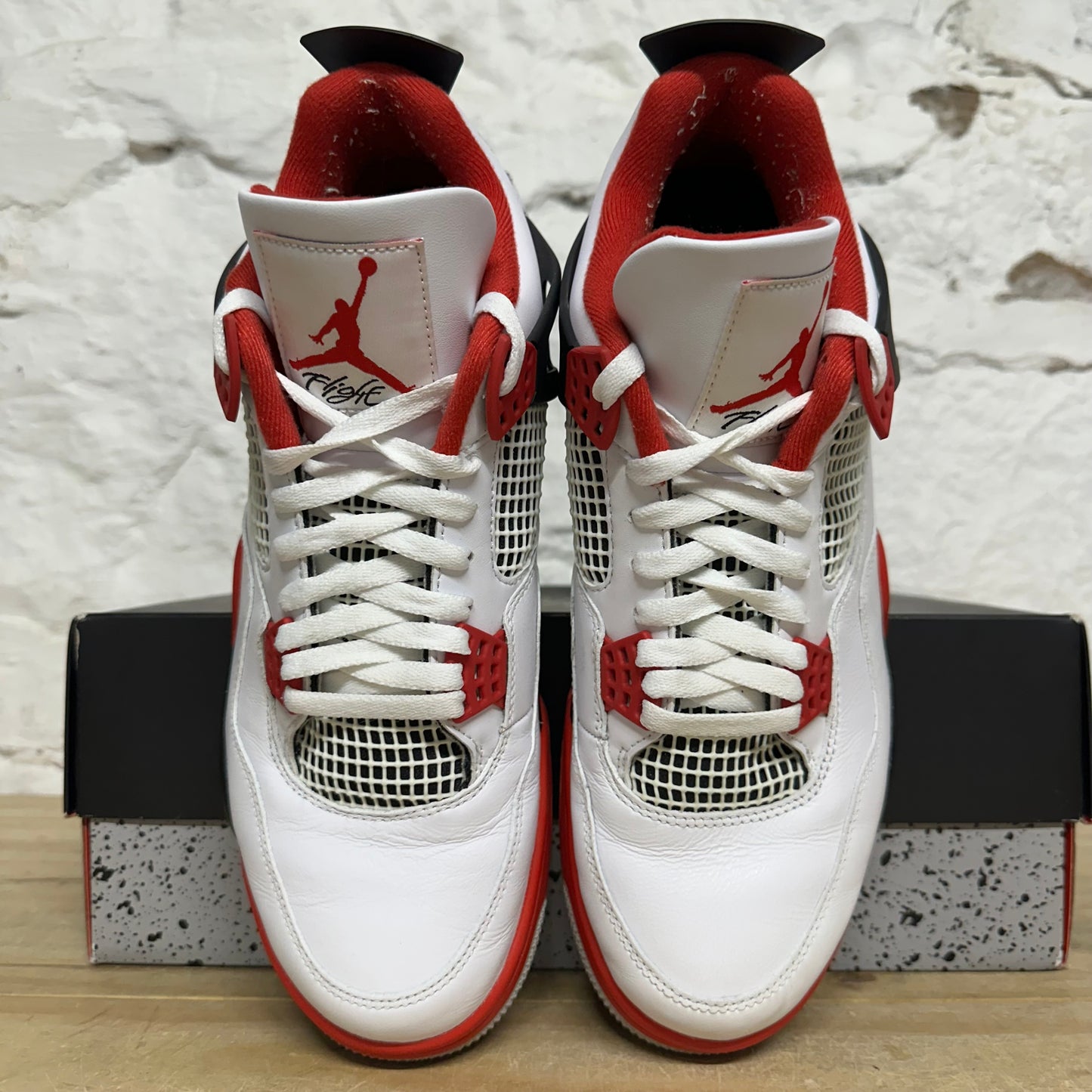 Air Jordan 4 Fire Red Sz 11.5