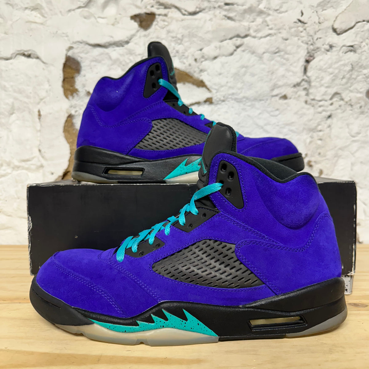 Air Jordan 5 Alternate Grape Sz 12.5