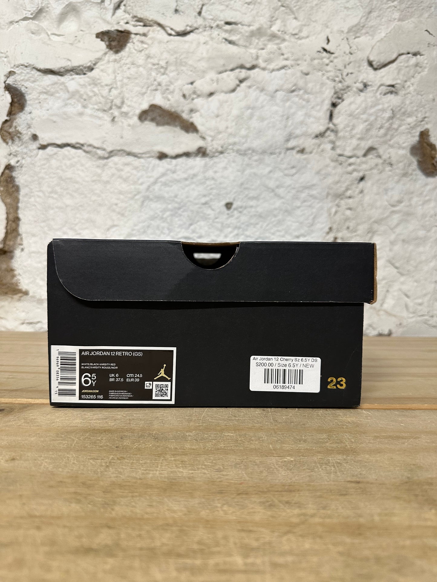 Air Jordan 12 Cherry Sz 6.5Y DS