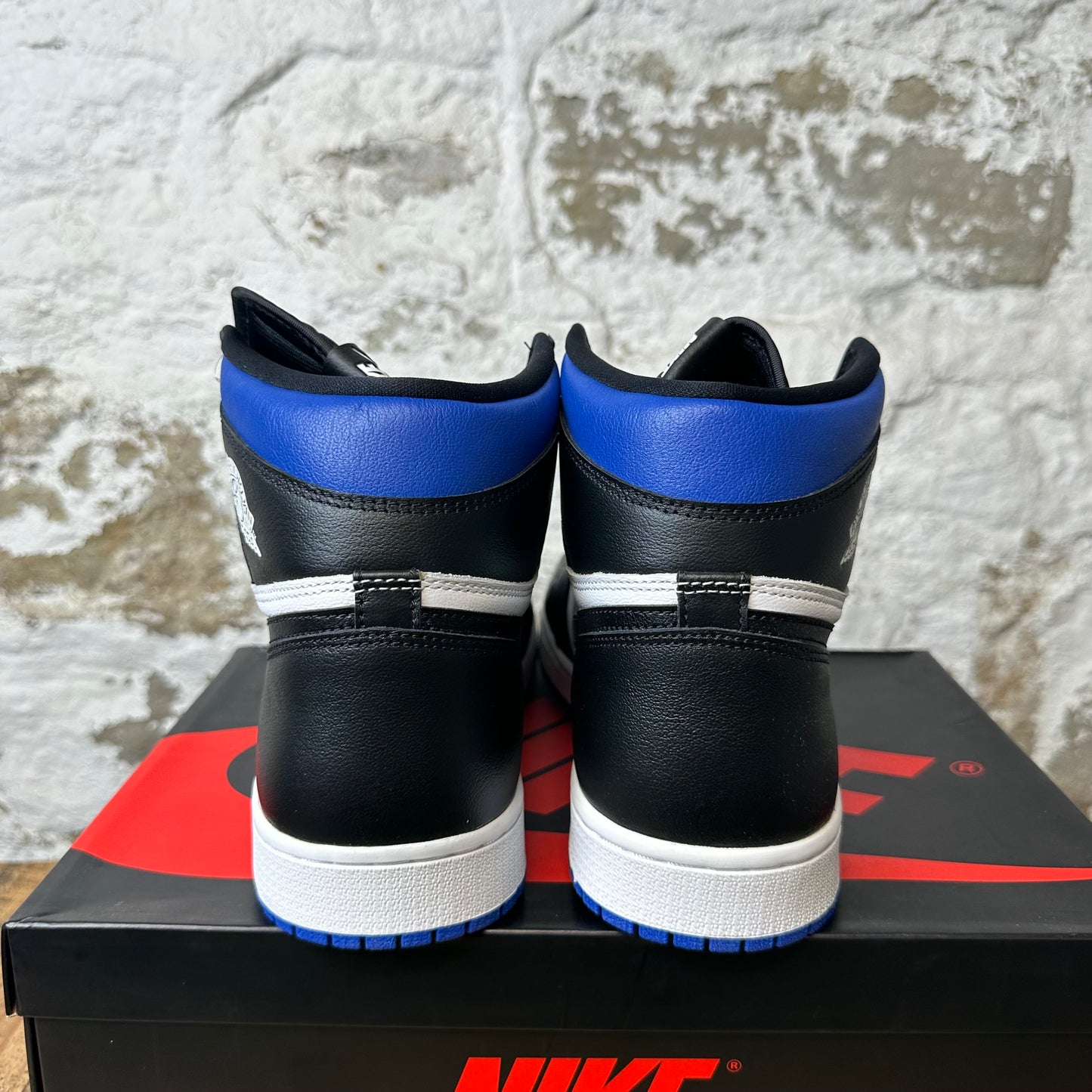 Air Jordan 1 High Royal Toe Sz 12 DS