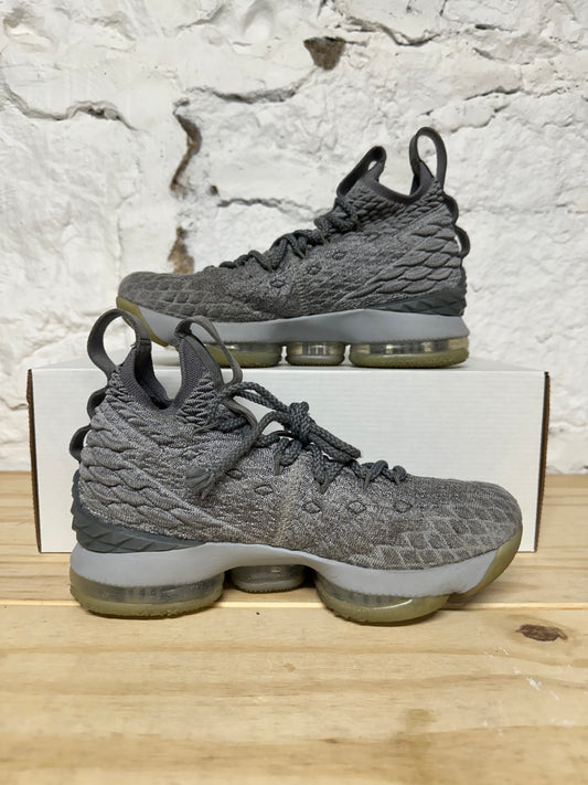 Nike LeBron 15 City Edition Sz 5Y