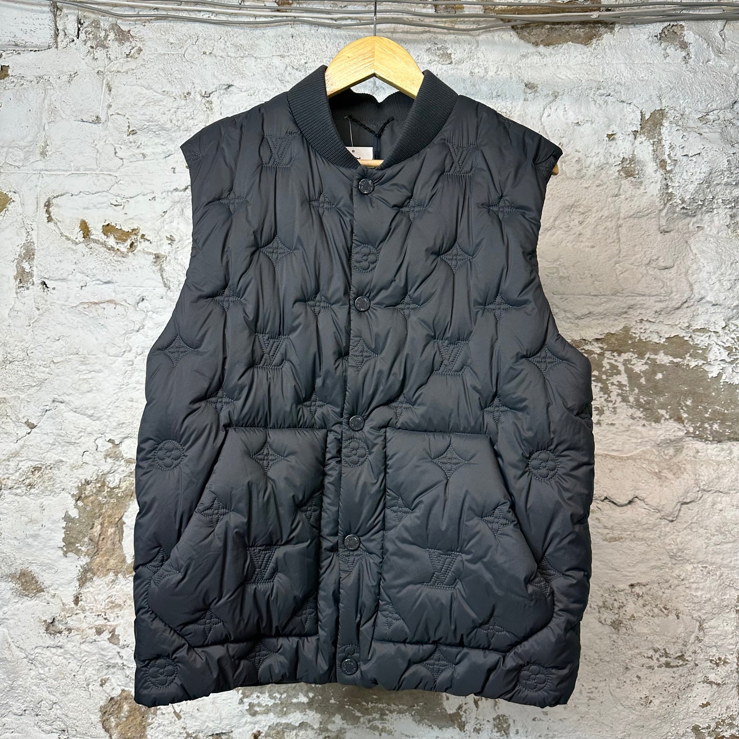 Louis Vuitton Monogram Quilted Puffer Vest Sz L (50)