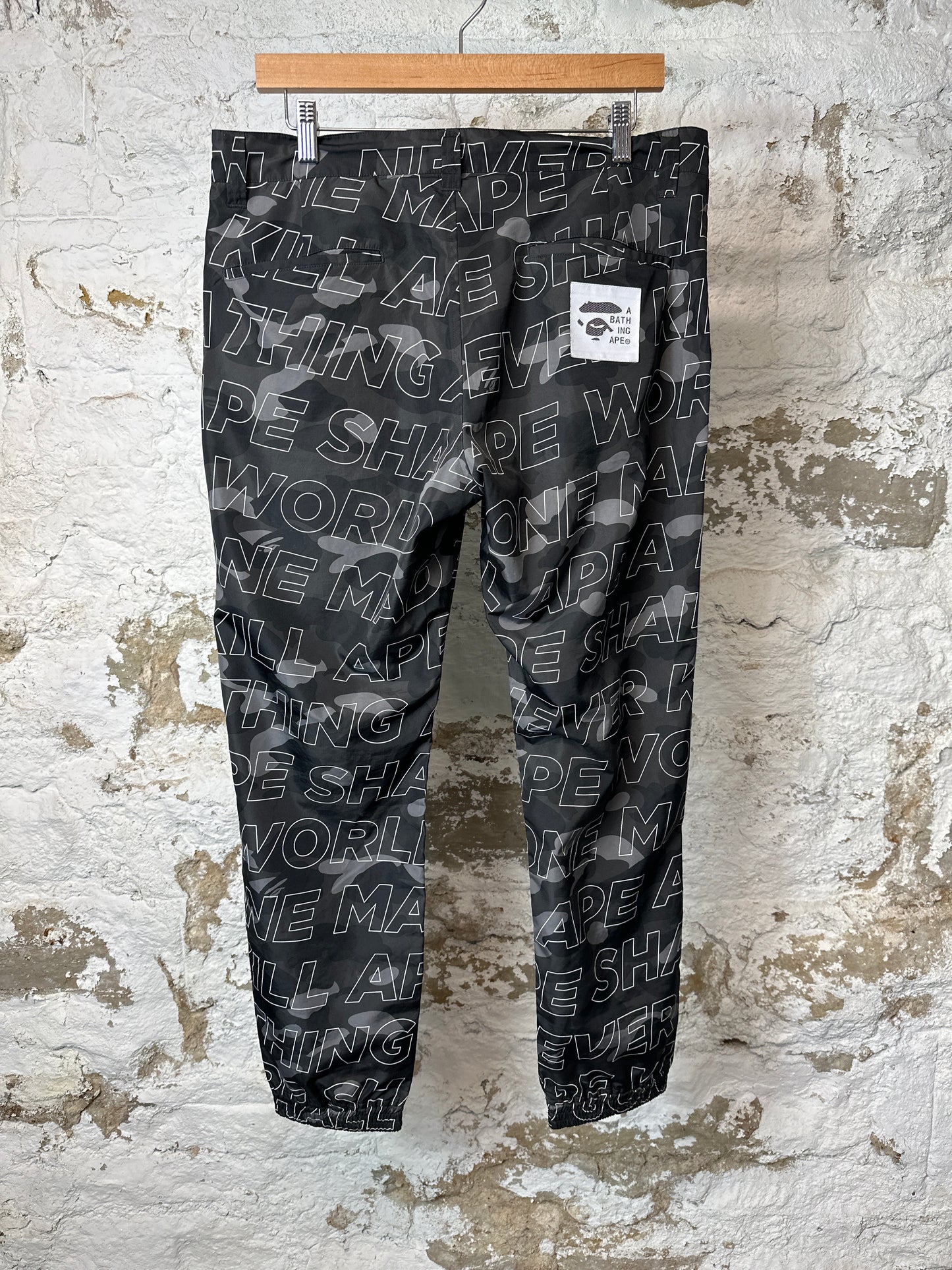 Bape Black Camo World Gone Mad Pants Sz L