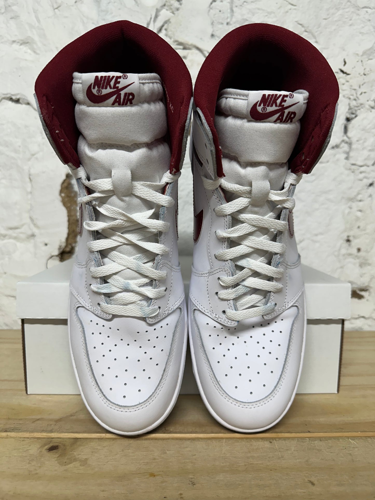Air Jordan 1 High Metallic Burgundy Sz 14