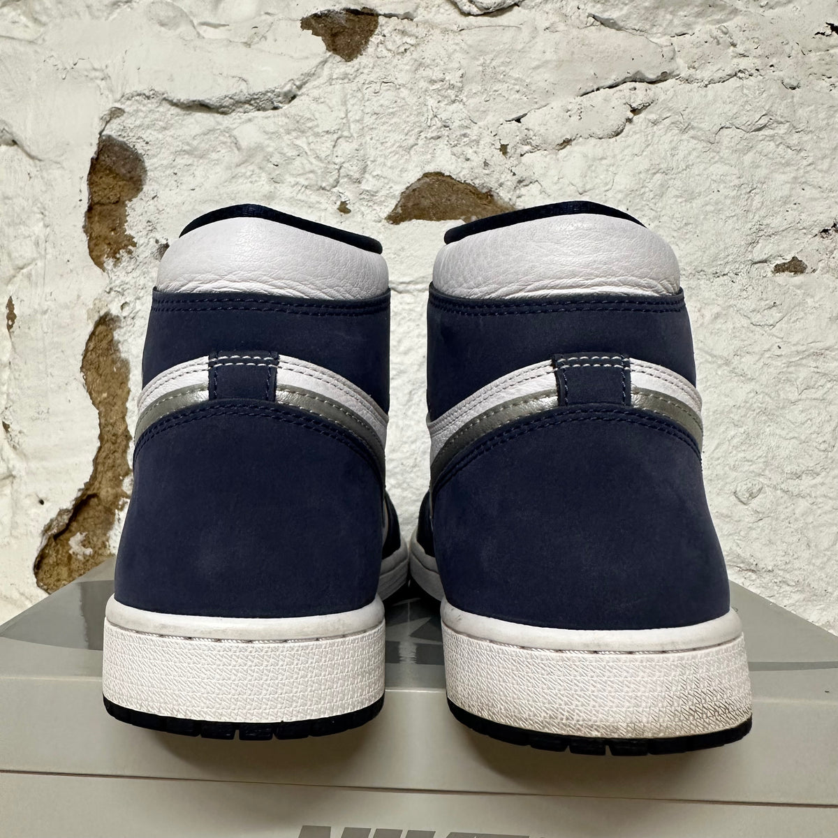 Air Jordan 1 High Midnight Navy (2020) Sz 9.5