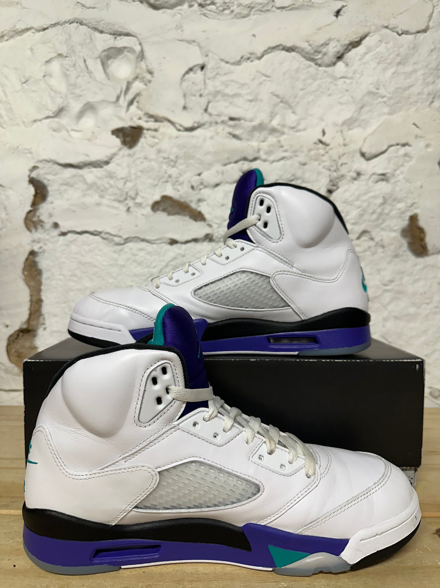 Air Jordan 5 Grape Sz 10.5