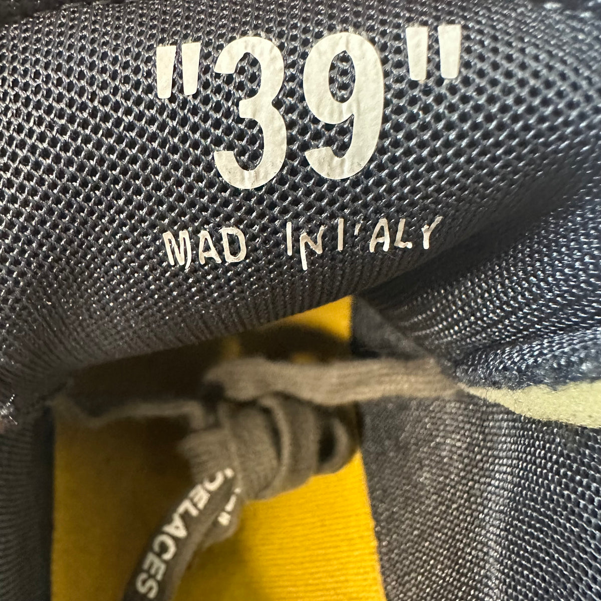 Off-White ODSY 1000 White Black Sneaker Sz 6.5 (39)