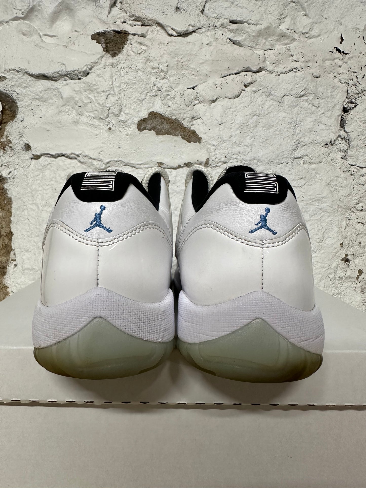 Air Jordan 11 Low Legend Blue Sz 10.5