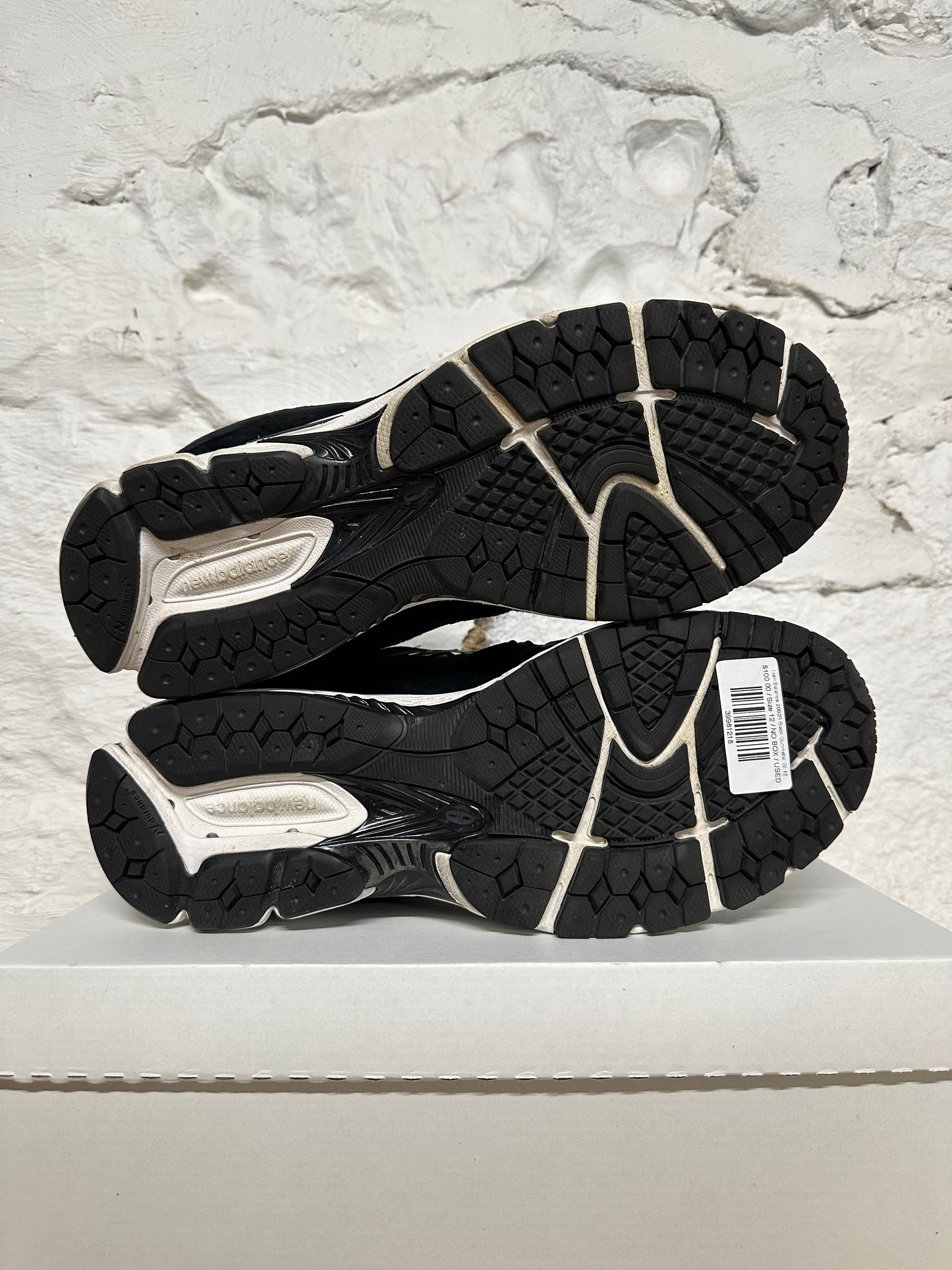 New Balance 2002R Black Gunmetal Sz 12