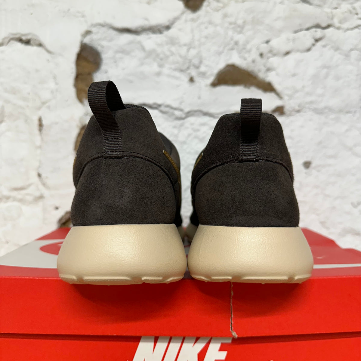 Nike Rosherun Suede Velvet Brown Sz 10 DS