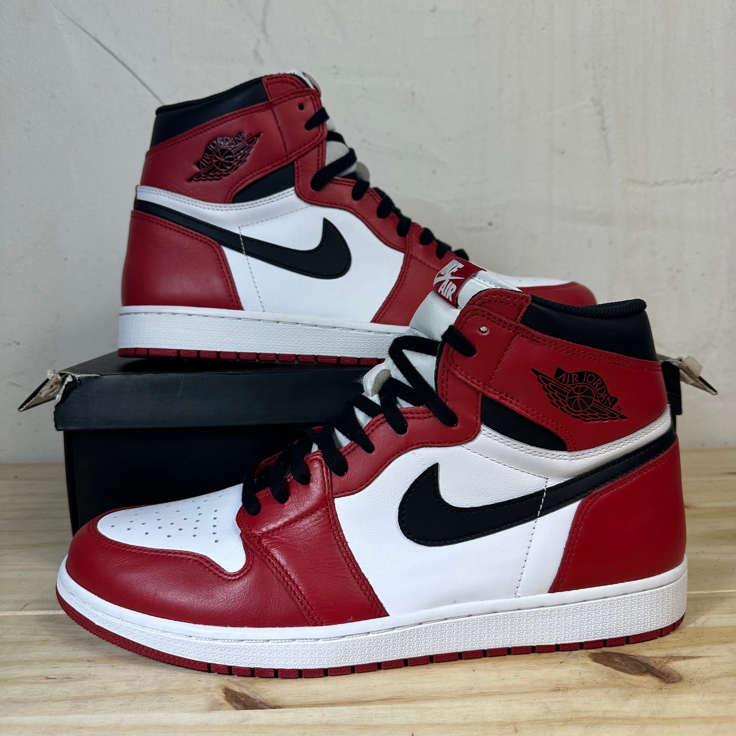 Air Jordan 1 Chicago (2015) Size 14 DS