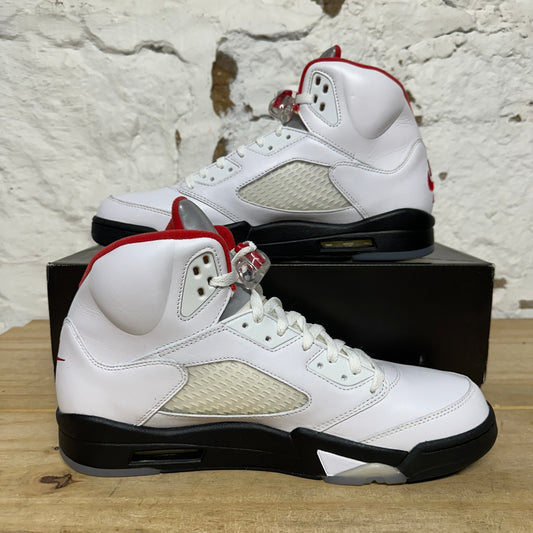 Air Jordan 5 Fire Red Silver Tongue (2020) Sz 13