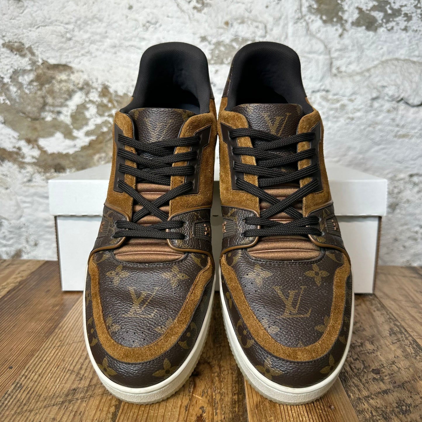 Louis Vuitton Brown Suede Monogram Trainer Sneaker Sz 9.5 (8LV) No Box