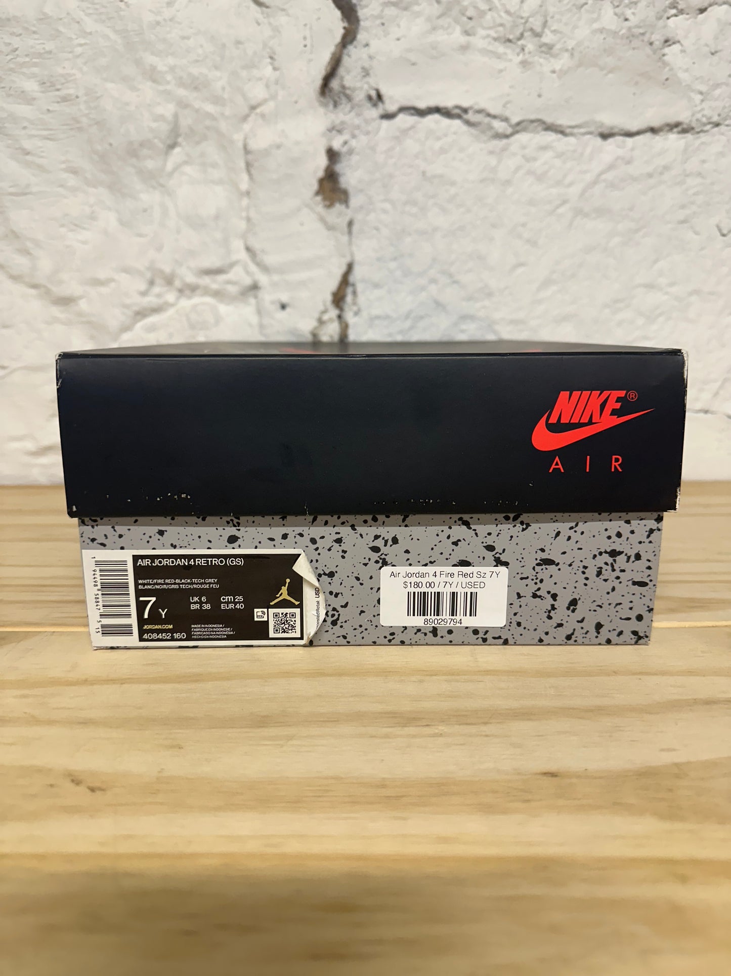 Air Jordan 4 Fire Red Sz 7Y