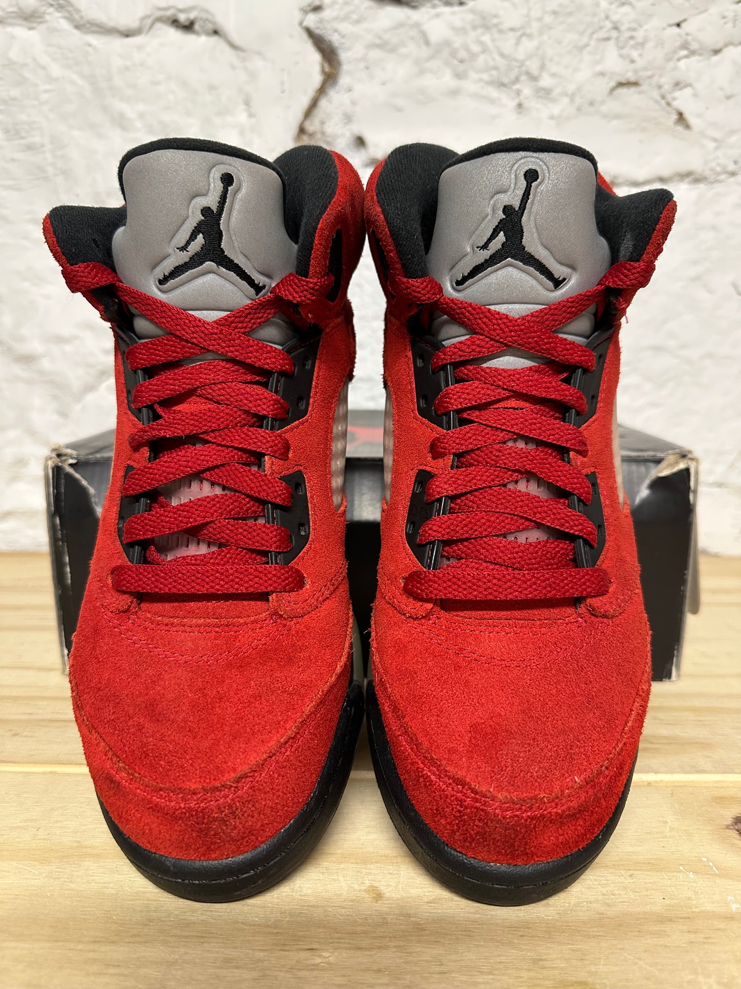 Air Jordan 5 Raging Bull Sz 5.5Y