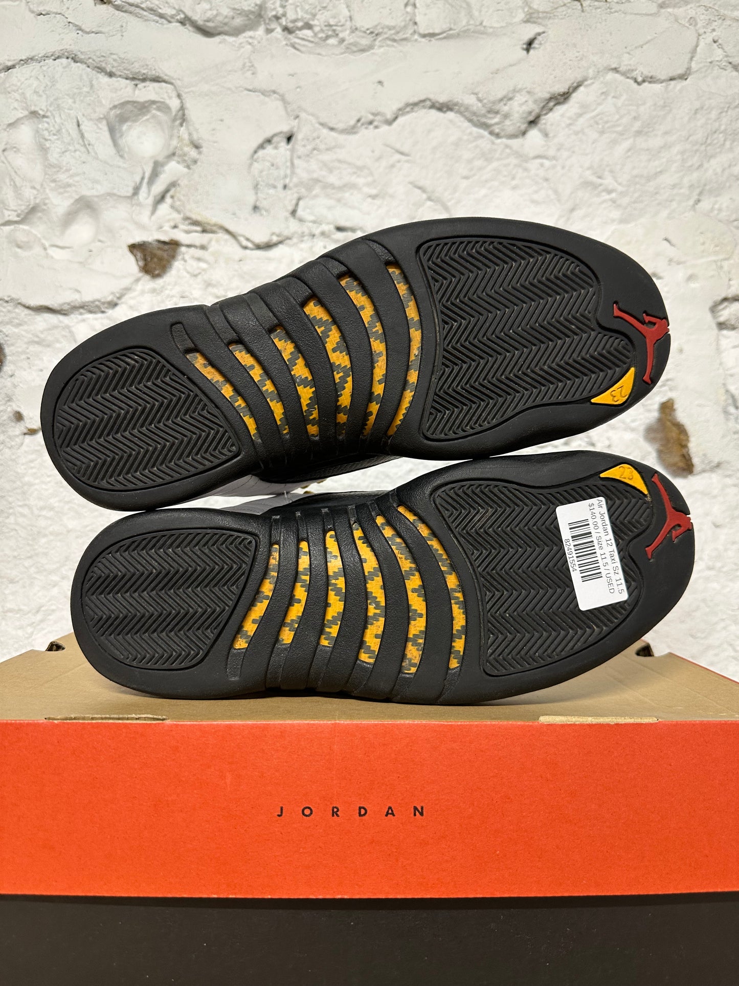 Air Jordan 12 Taxi Sz 11.5