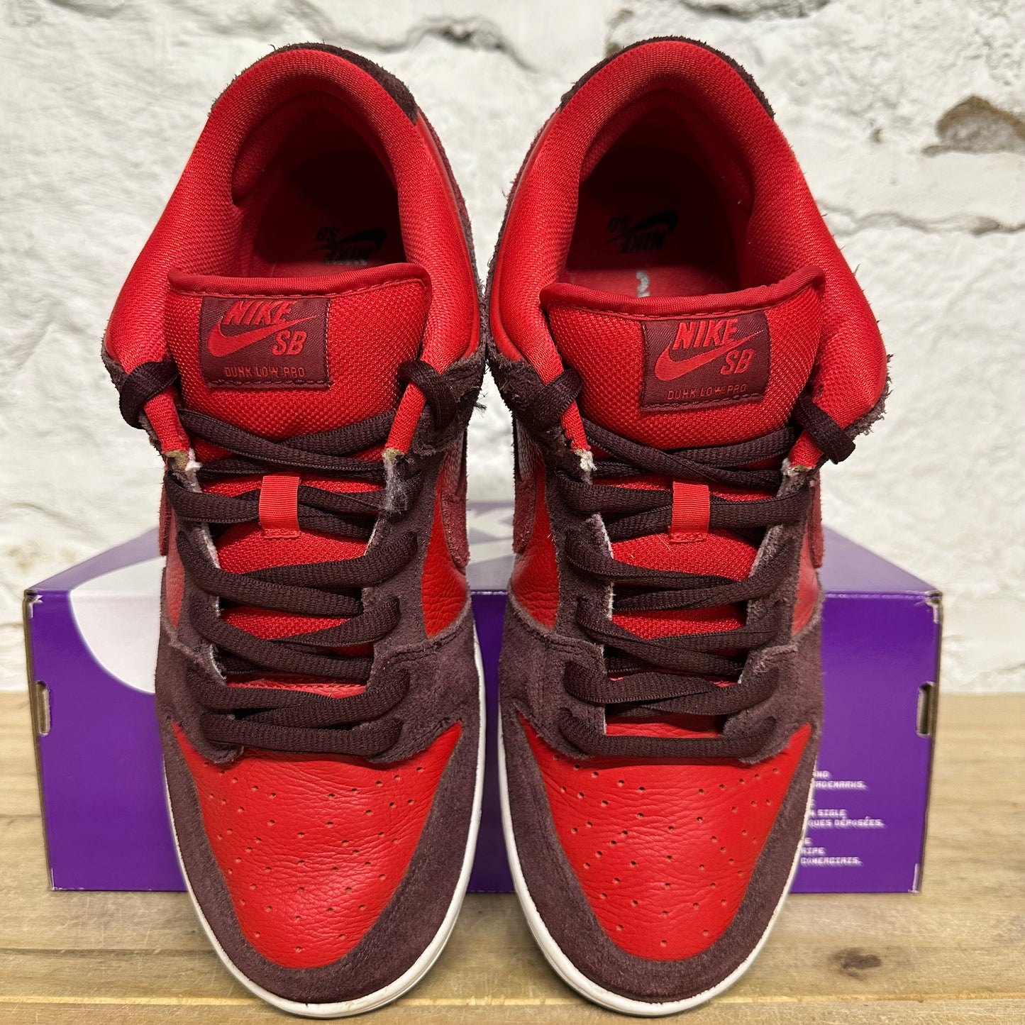 Nike SB Dunk Low Cherry Sz 11